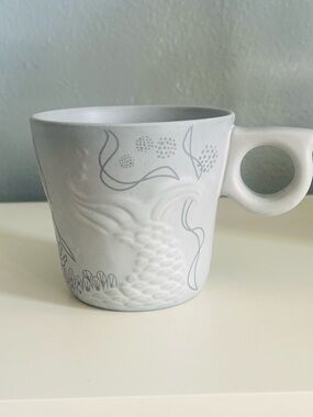 Starbucks Embossed Mermaid Siren Tail 2016 Anniversary Mug 12 oz Soft Gray EUC